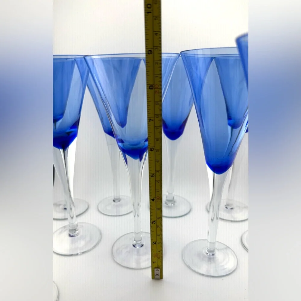 4 Crate & Barrel Blue Rhapsody tulip champagne flutes /martini glasses. 8oz